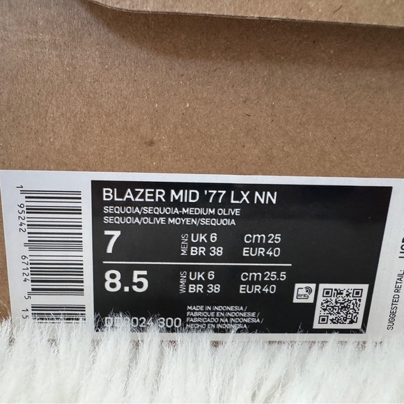 Nike Blazer Mid '77 Premium Toasty in Sequoia, Olive, and Brown Kelp | 8.5 / 7 - Picture 9 of 9